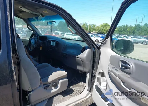 2001 Ford F-150 Lariat/Xl/Xlt from USA, damaged, VIN 1FTRX18W71NB64237